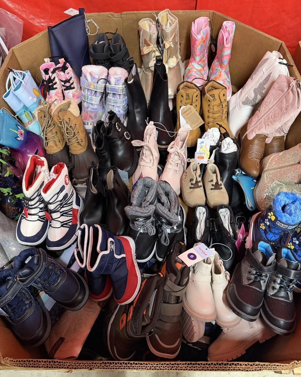 kids boots & footwear Pallet - 400Pcs Assorted Brands