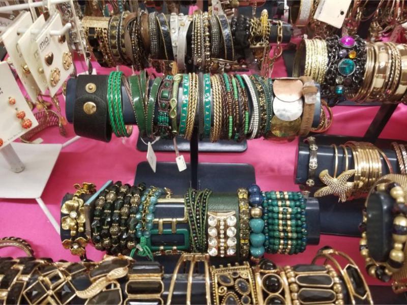 Jewelry Overstock Blowout Stunning -150 Units