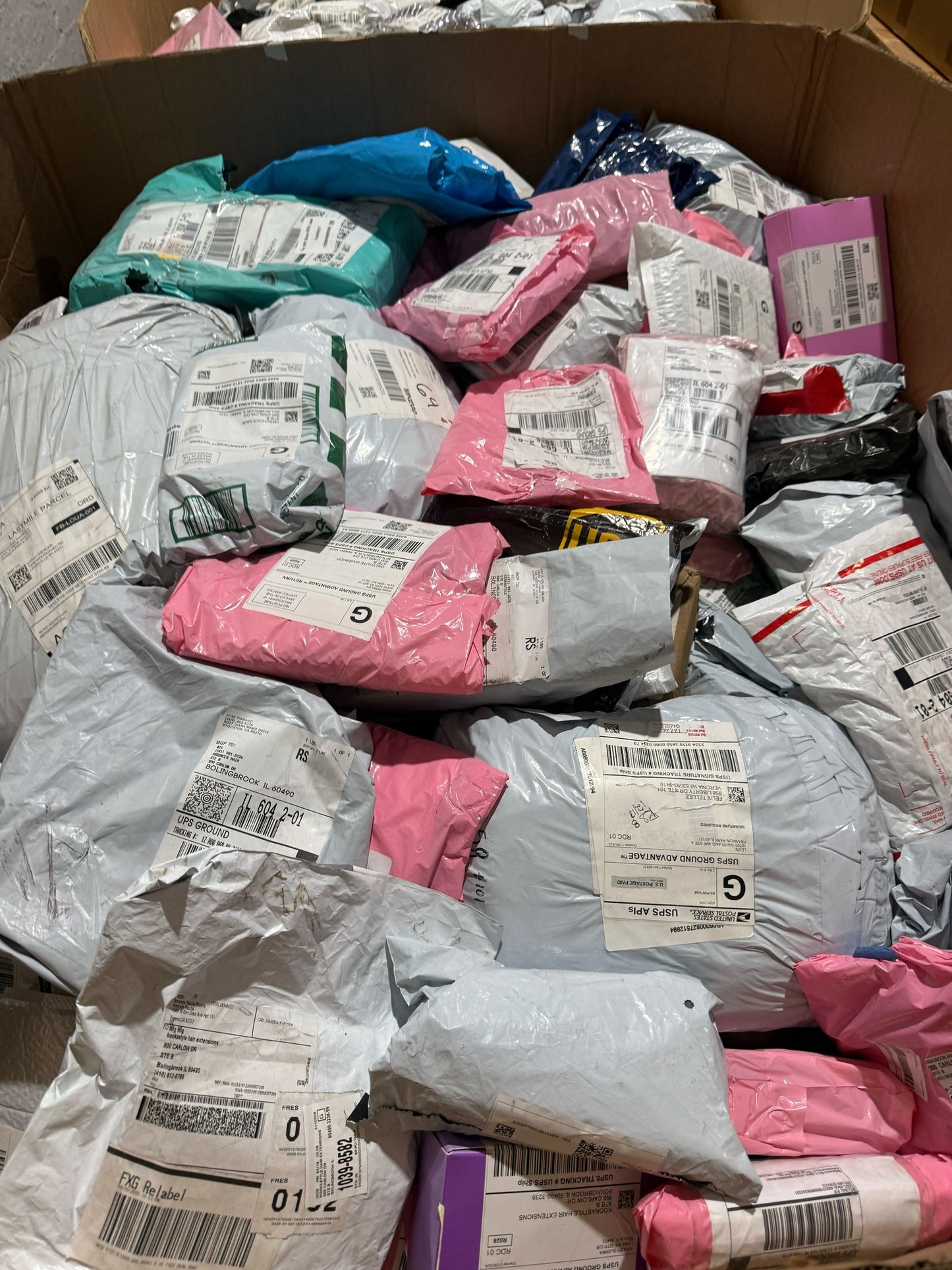Unclaimed Mail Pallets – 500 Pieces
