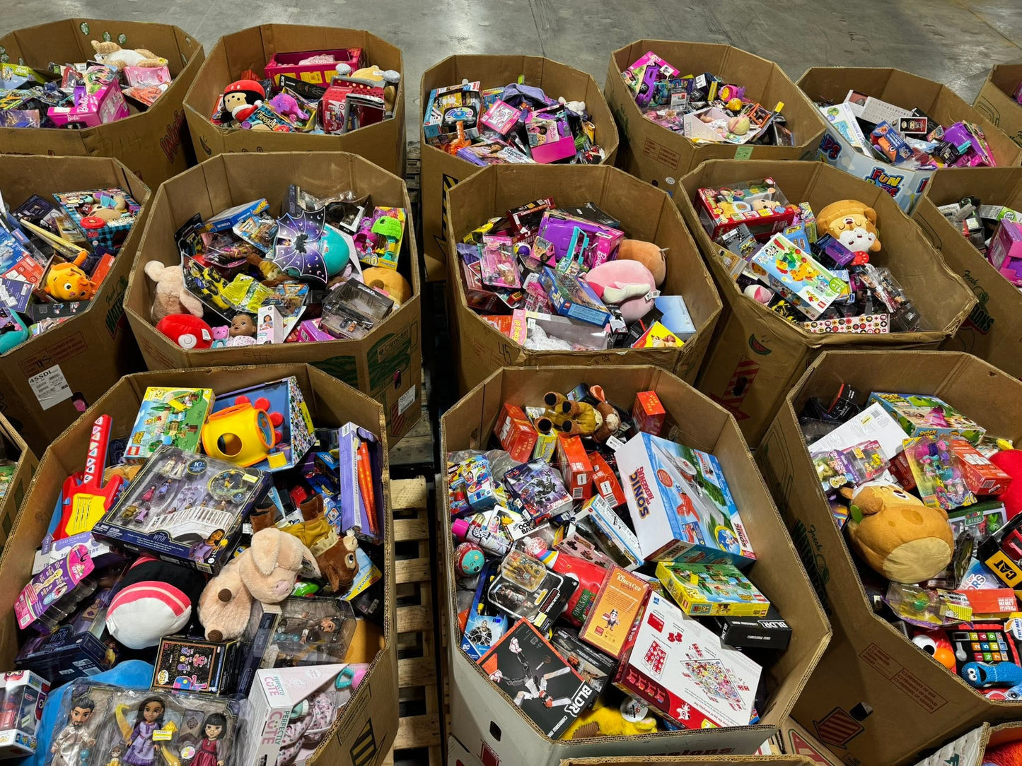 Target Toy Pallets – 200units  Brand-New Toys for Only $450