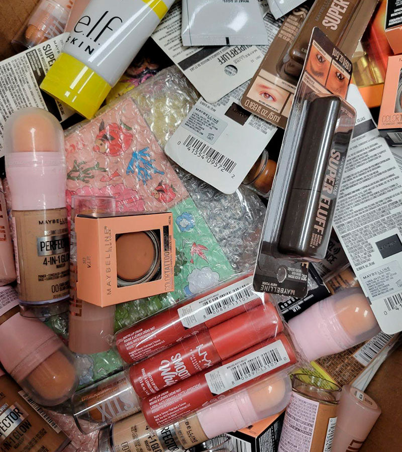 Branded Makeup Boxes- 300pcs