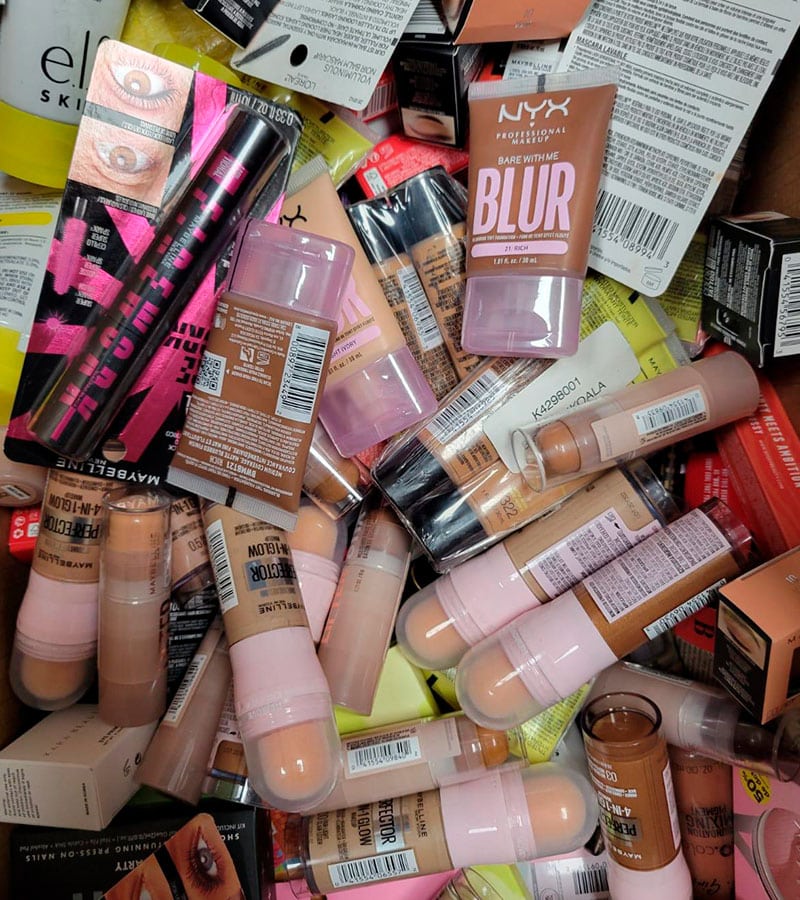 Branded Makeup Boxes- 300pcs