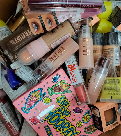 Branded Makeup Boxes- 300pcs