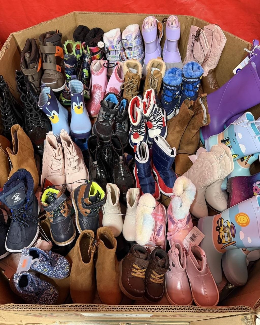 kids boots & footwear Pallet - 400Pcs Assorted Brands