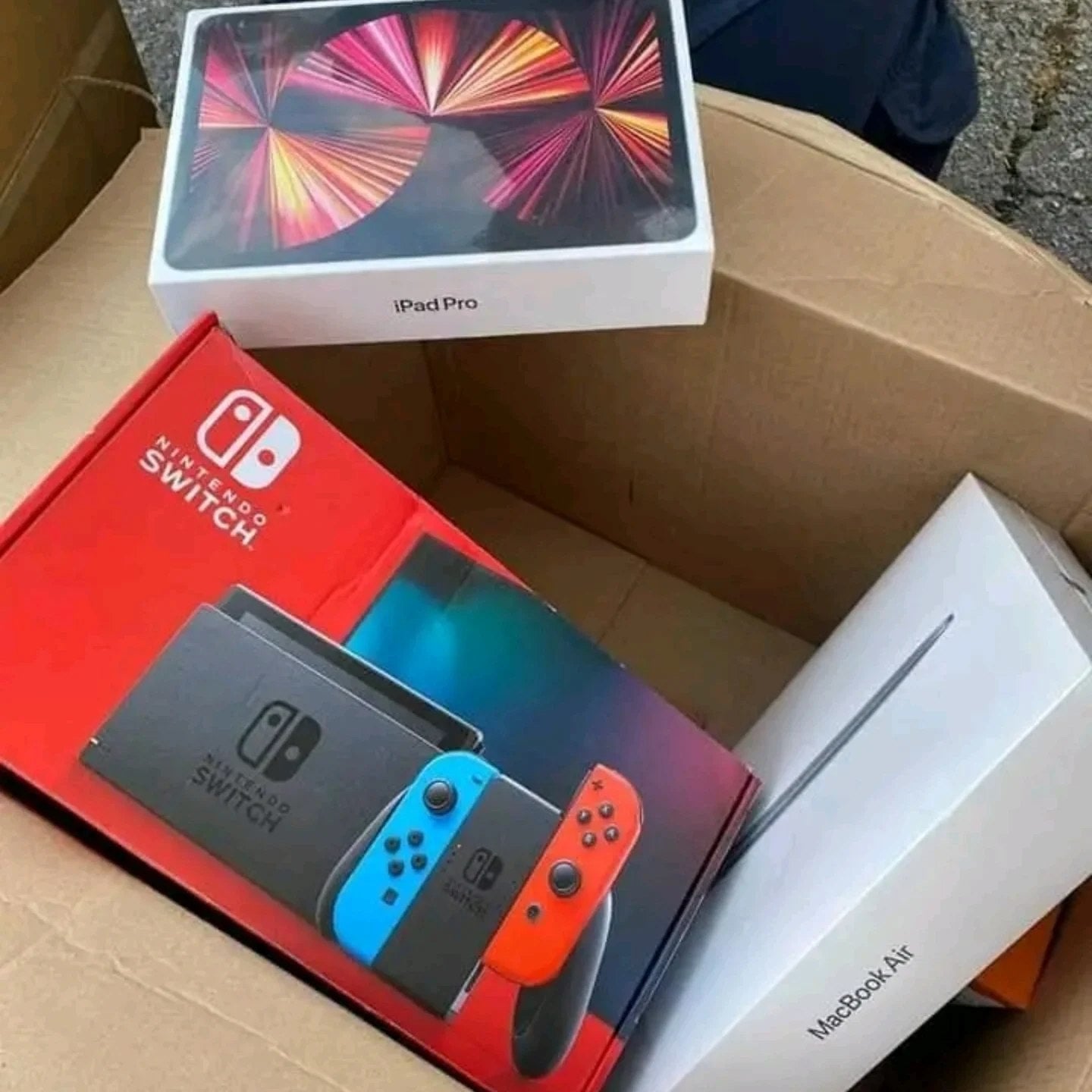 Target Electronics Mega Mystery Box -100 pieces