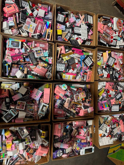 Makeup Mystery Box -320pcs