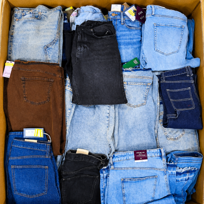 Assorted Denim Jeans For Men & Women - 300 units