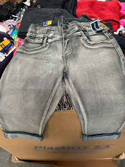 Mixed Apparel Gaylords - Off-Price Branded Clothing Loads