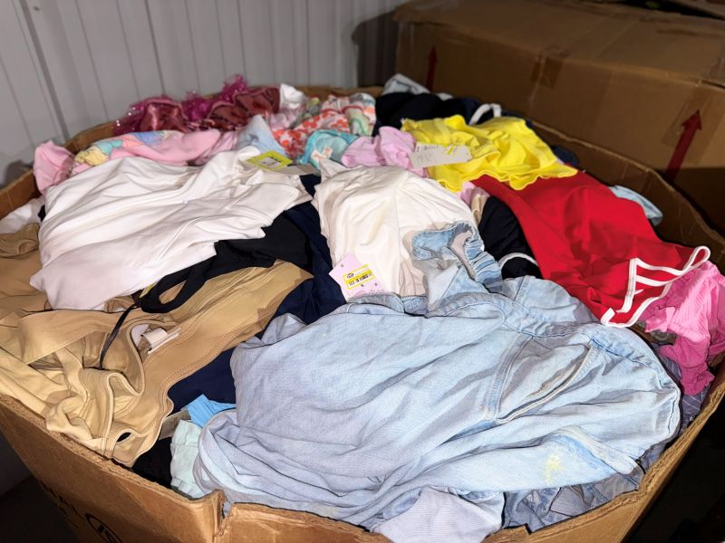 Mix Summer Clothing Returns Pallet- 1,000 Pieces